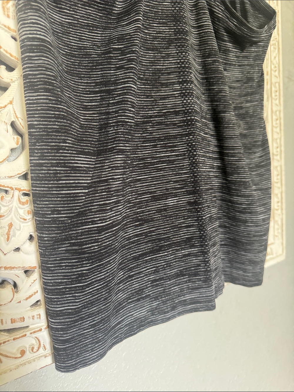 lululemon athletica Black Heathered Strappy Racerback Tank Top - Picture 8 of 12